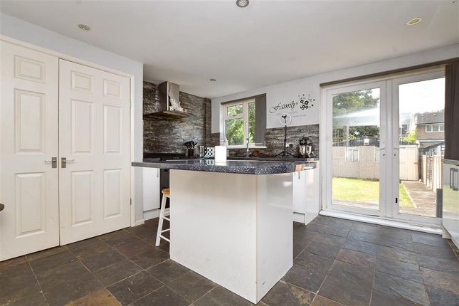 3 bed end terrace house