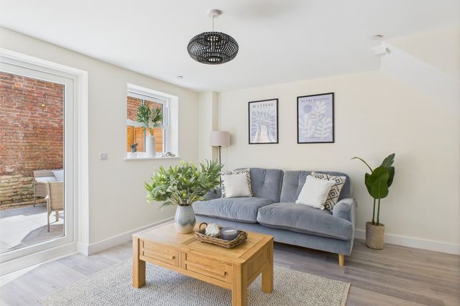 3 bed terraced house