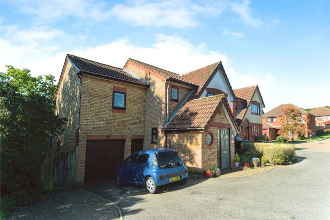 4 bed detached house