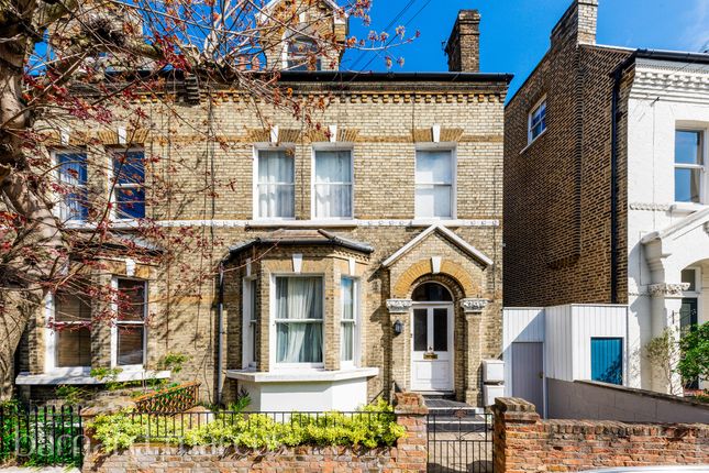 2 bed flat
