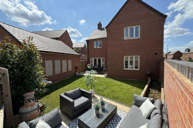 Greenfield Avenue, Lutterworth 4 bed detached house for sale