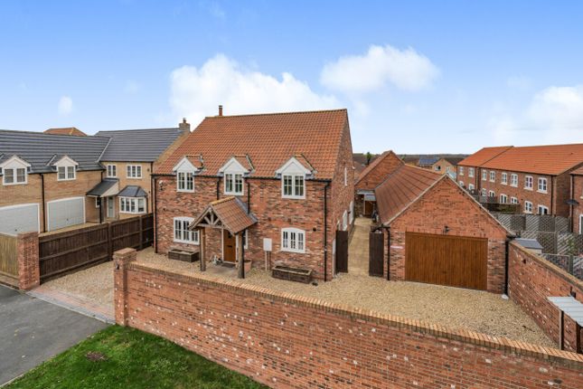 5 bed detached house