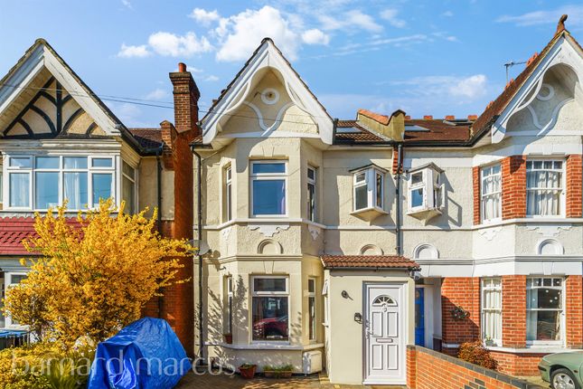 5 bedroom semi-detached house for sale