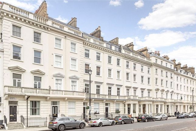 Warwick Square, London SW1V 3 bed flat for sale