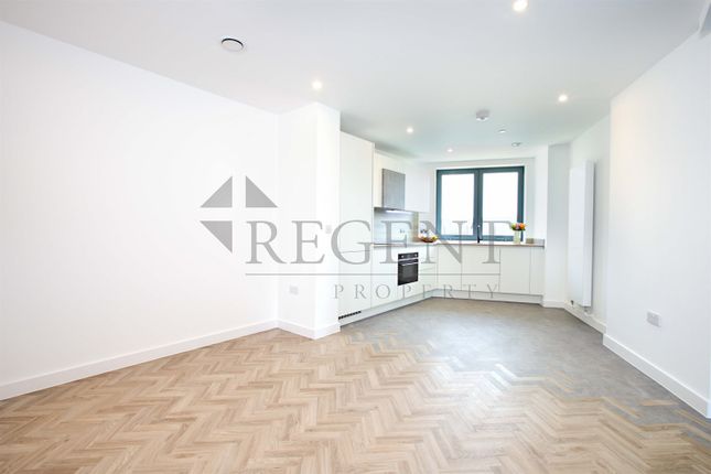 River Apartments, Gillender Street, E3 1 bed apartment for sale