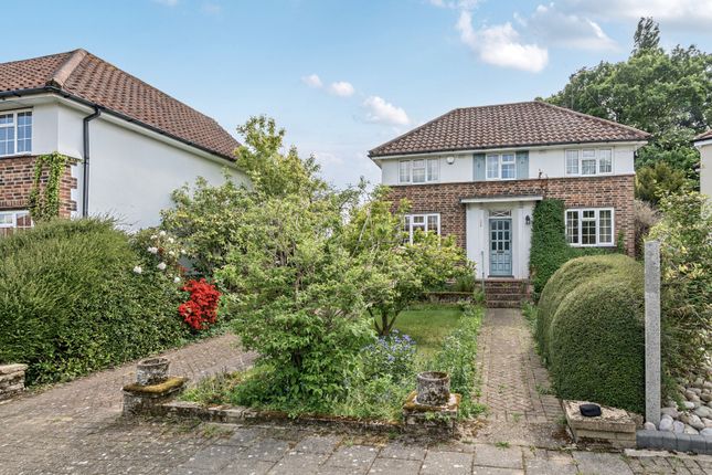 3 bed detached house