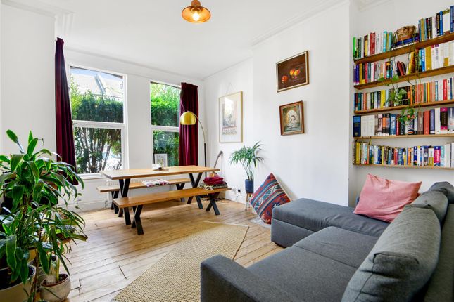 Thorpe Road, London, N15 2 bed flat for sale