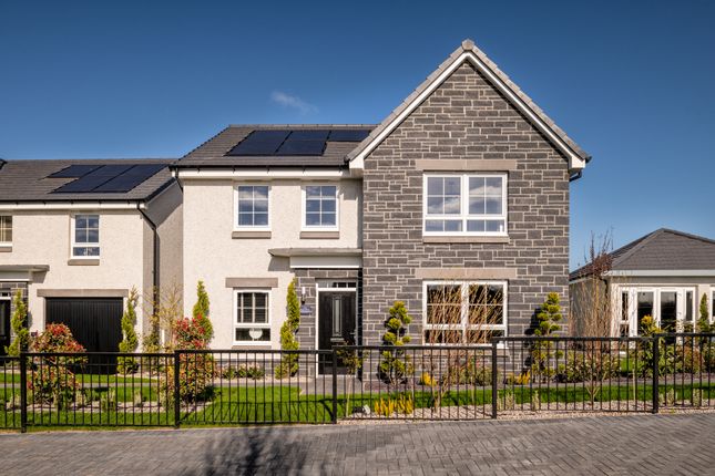 4 bed detached house