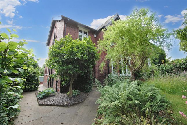 Pinfold Lane, Wakefield WF2 4 bed detached house for sale