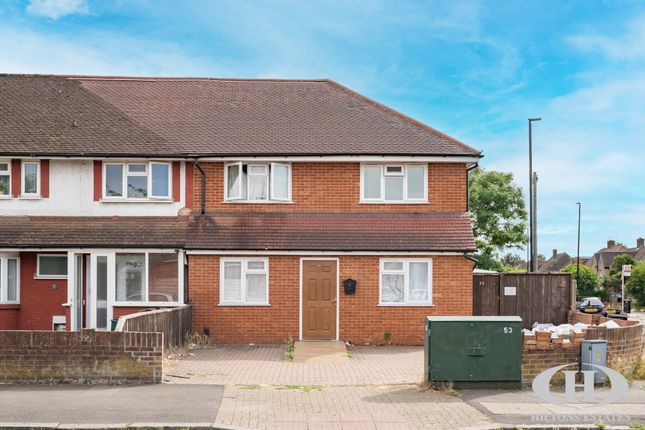 Hampton Lane, Feltham 4 bed end of terrace house for sale