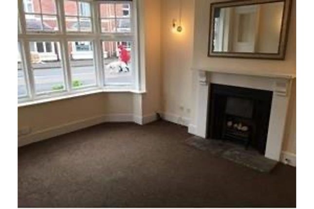 2 bed flat