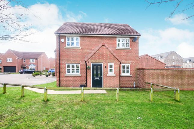 Overend Avenue, Pocklington, York 3 bed detached house for sale