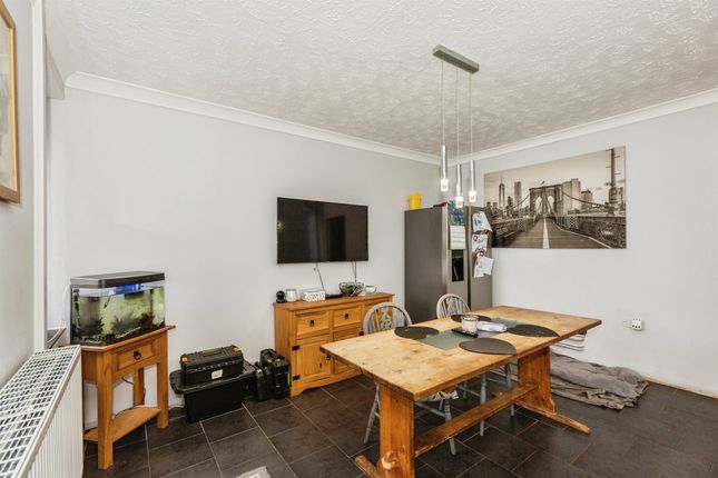 3 bed terraced house