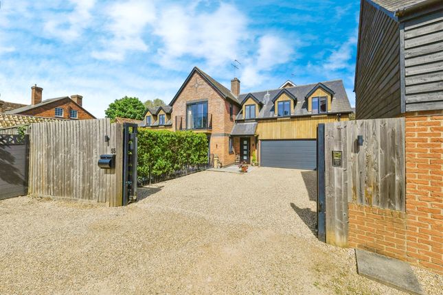 5 bed detached house