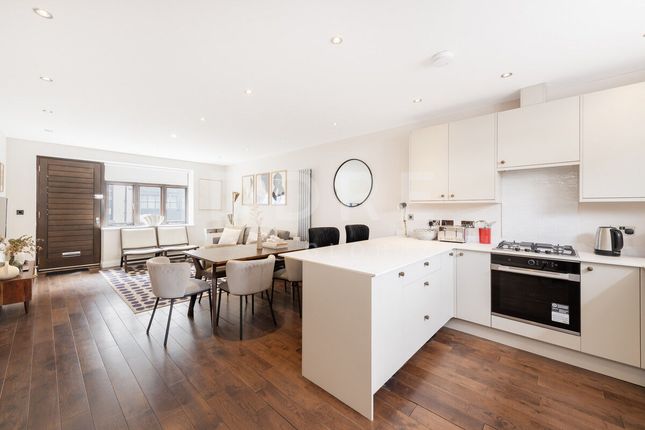 2 bed mews