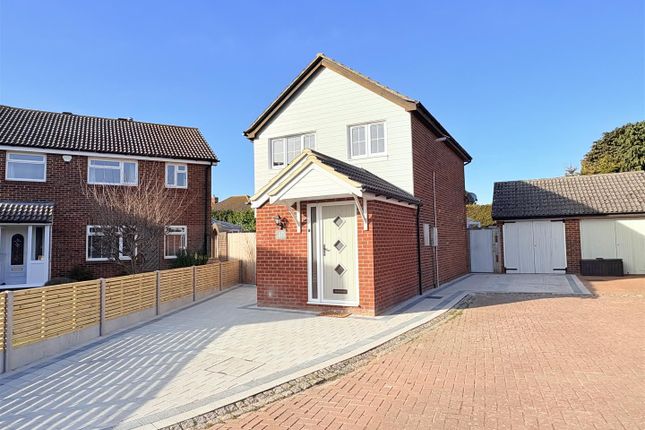 Puffin Crescent, Fareham PO14 3 bed detached house for sale