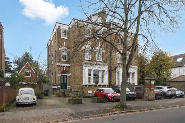 4 Waldegrave Park, Twickenham TW1 Studio for sale