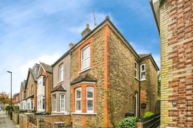 2 bedroom semi-detached house for sale