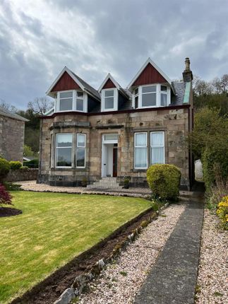 3 bed flat
