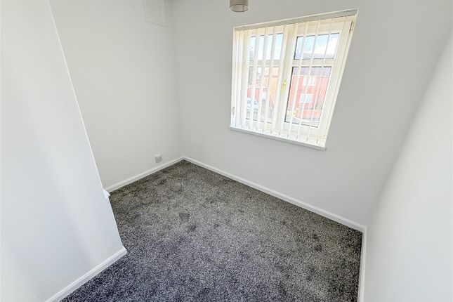 3 bed semi-detached house