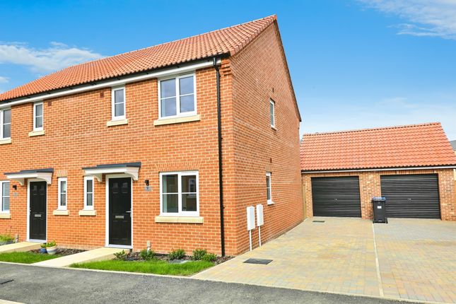 3 bed semi-detached house