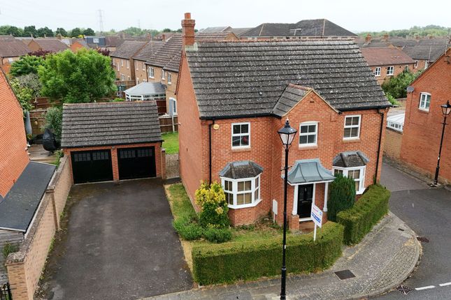 Fairford Leys Way, Aylesbury... 4 bed detached house for sale