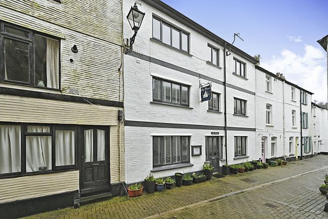 6 Bedroom Terraced House