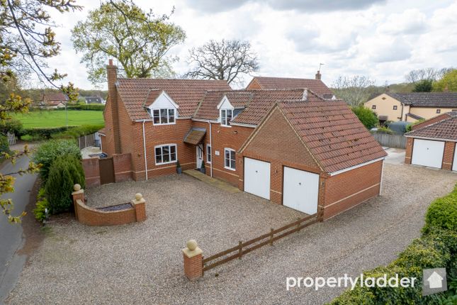 5 bed detached house