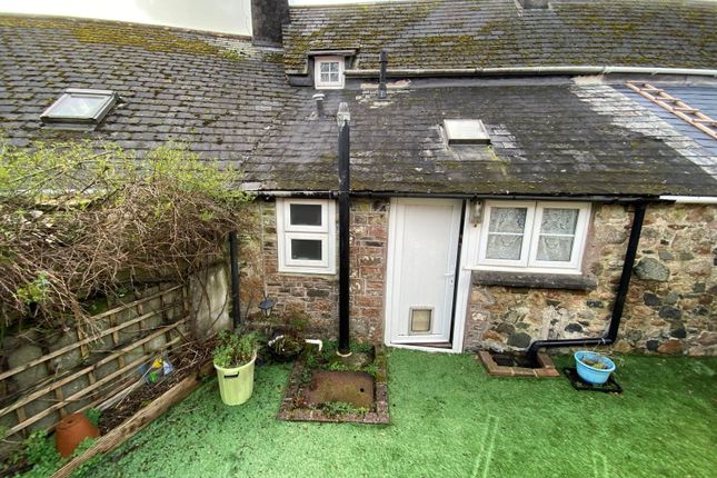 2 bedroom cottage for sale