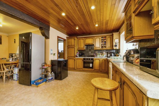 6 bedroom detached bungalow for sale