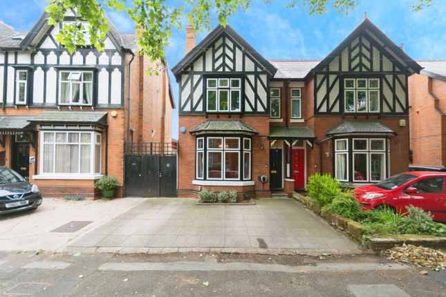4 bedroom semi-detached house for sale