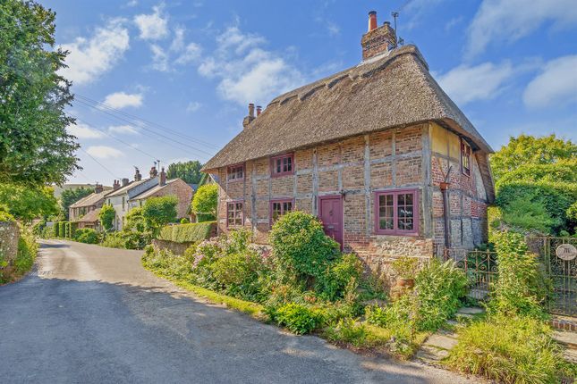 Church Street, Amberley, West Sussex... 2 bed cottage for sale