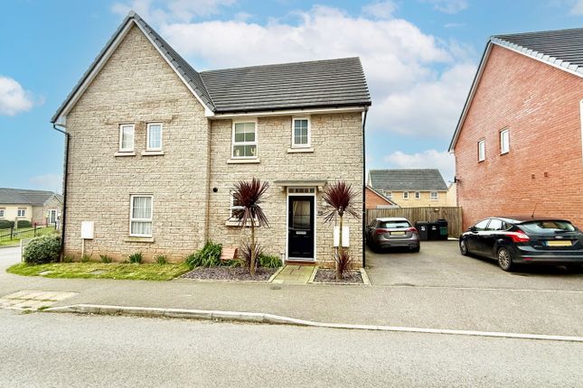 Dartmoor Way, Cullompton EX15 3 bed semi