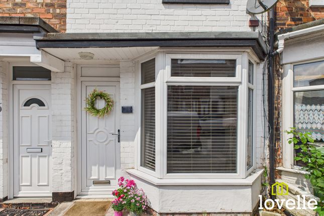 Wainfleet Avenue, East Riding of... 2 bed terraced house for sale