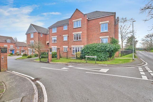Harrington Walk, Lichfield 2 bed apartment for sale