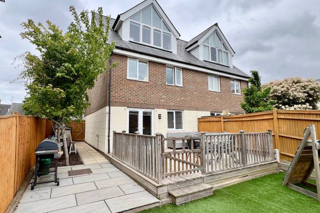 4 bedroom semi-detached house for sale