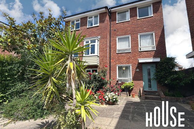 3 bed semi-detached house