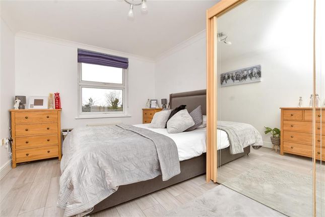 2 bed flat