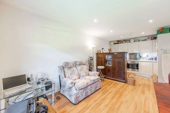 Letchworth Road, Stanmore, HA7 1 bed flat for sale