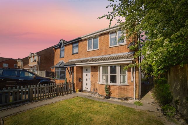 3 bedroom semi-detached house for sale