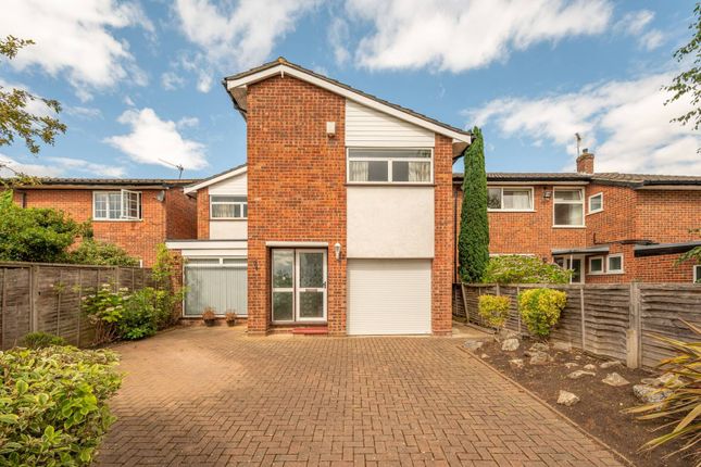 4 bed detached house