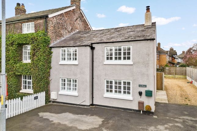 2 bedroom semi-detached house for sale
