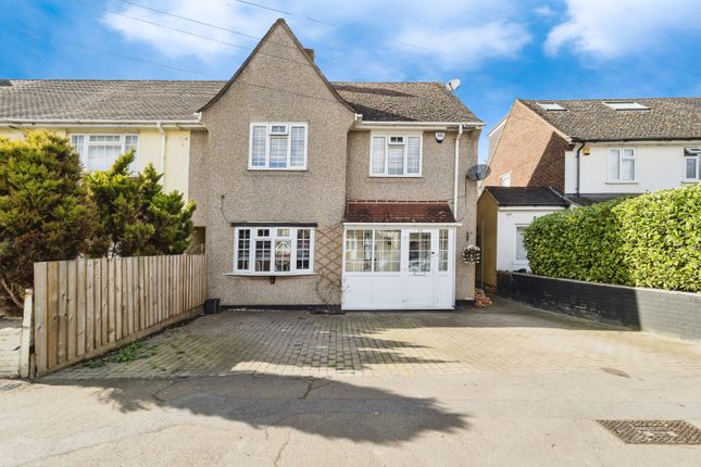 4 bedroom end of terrace house for sale