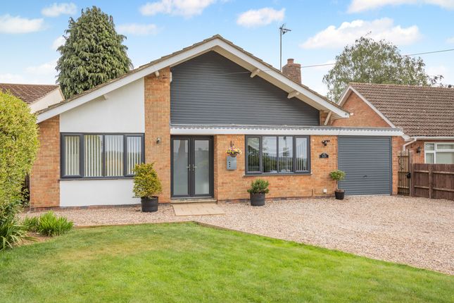 Gipsy Lane, Kettering, NN16 8UB 3 bed bungalow for sale