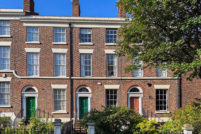 4 bedroom terraced house for sale