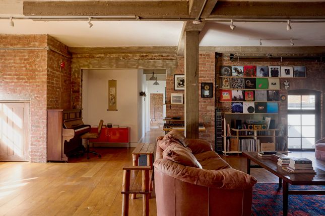 Colina Mews, London N15 3 bed flat for sale