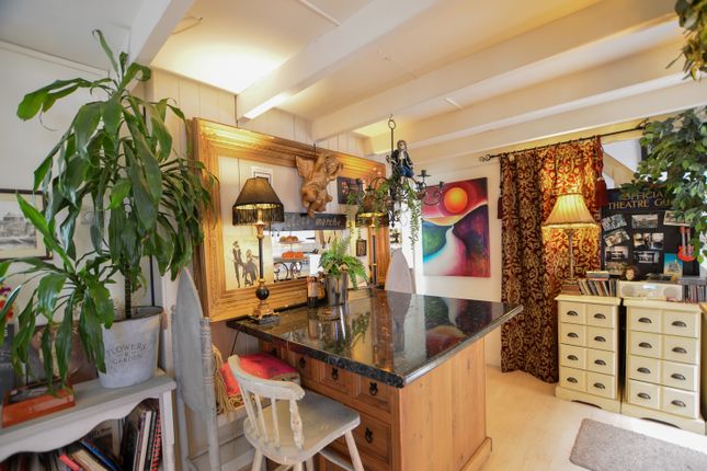 Church Lane, Lostwithiel, Cornwall, PL22 2 bed cottage for sale