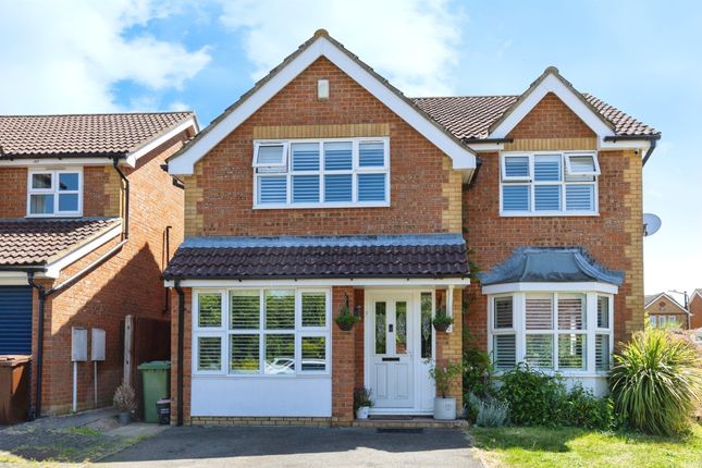 4 bed detached house