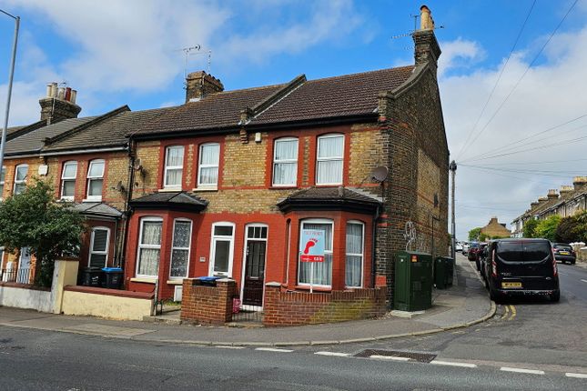 3 bed end terrace house
