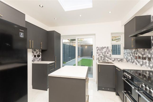 Wheeler Close, Dartford, Kent 4 bed terraced house for sale